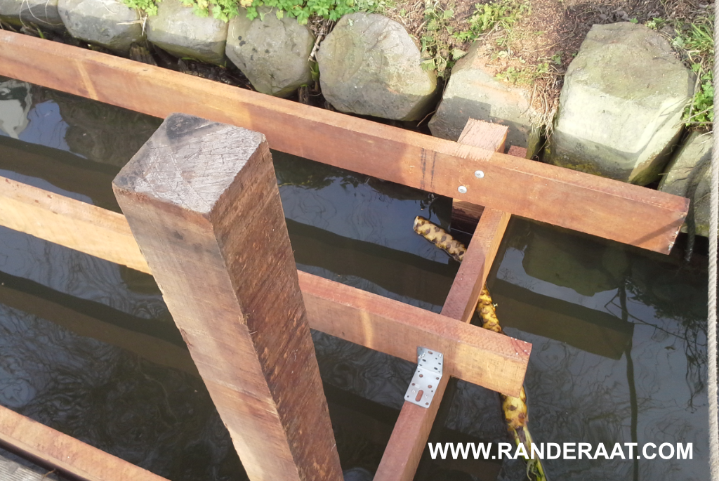 Steigers - drijfsteiger  Jan Randeraat - Loenen aan de Vecht