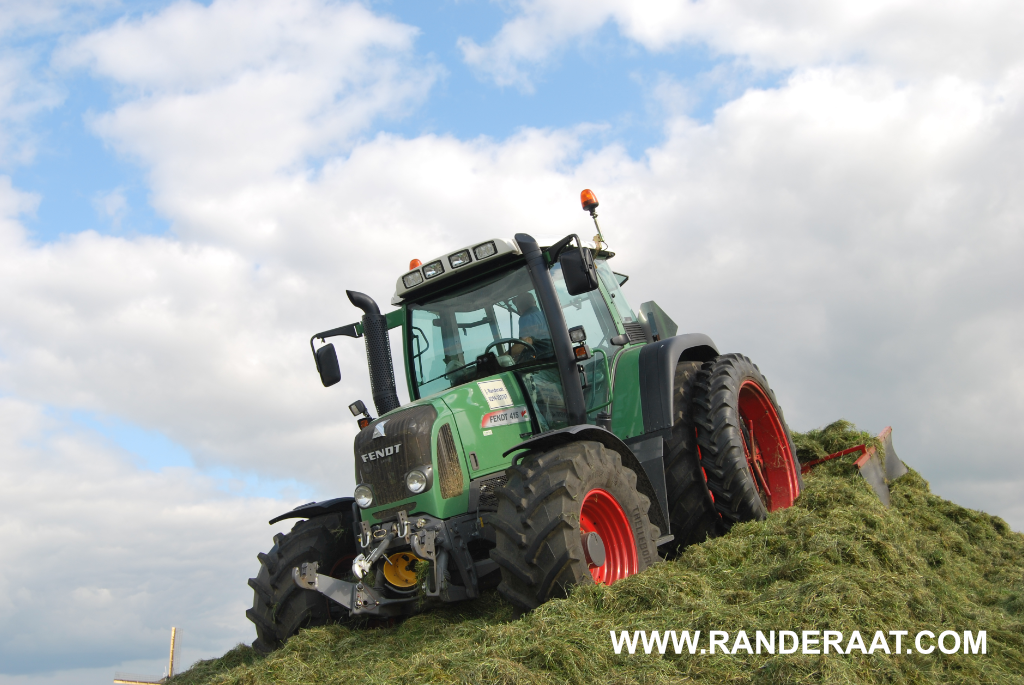 kuilgras %20verdelen-randeraat-agrarische-werkzaamheden-007